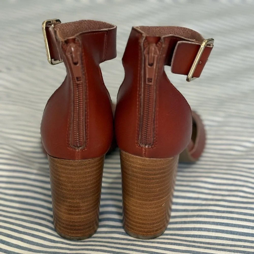 NWOT Madden Girl Cognac ankle strap 3” heel size 8 - Picture 5 of 6